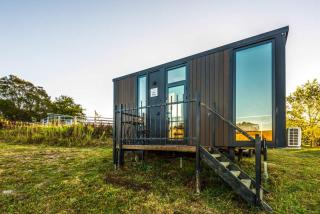 Black Horse Cabin 2 by Tiny Away - Parakakau - 4