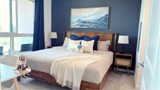 Hollywood Modern One-Bedroom - Walk to Walk of Fame Free Parking Pool & Gym - 2