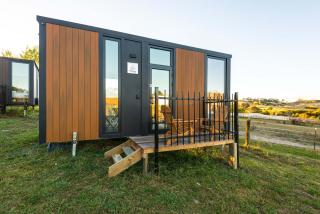 Black Horse Cabin 3 by Tiny Away - Waitoki - 5