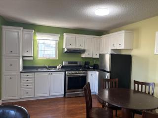 Lakeshore Suites - North Bay - 1