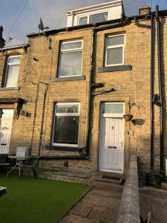 Bradford Homely House - Bradford - 0