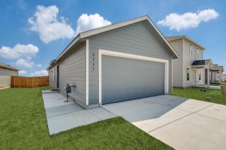 Lackland AFB Graduation dream home, with pool! - San Antonio - 8