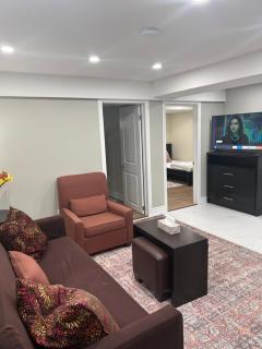Private 2bedroom Unit, Free Parking, Free from Smoke & Pet - 0