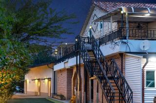 Funnymungmung Galaxy House - 1