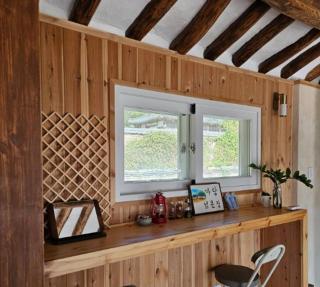 Goryeong Wide House with a Large Yard - - 4