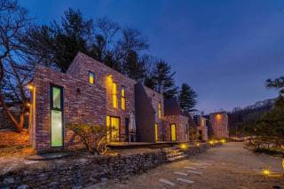 Gapyeong Pension The Q24 Spa N Pool Villa - 2