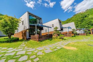 Hongcheon Hutopia Glamping - 4