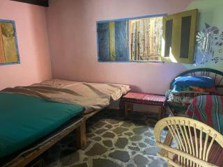 Happy Loco guest house - - 4