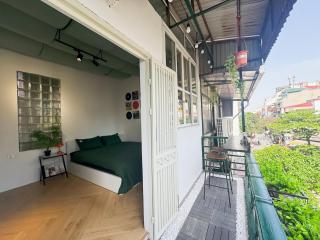 Hanoians Homestay - Street View Apartment 2BR in Old Quarter - 6
