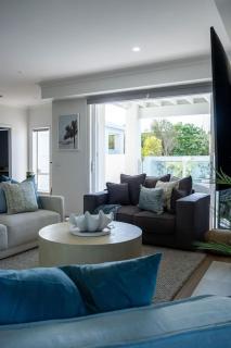 Solar Pool & Luxury Beach Villa - - 4