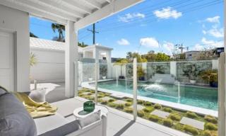 Beach Access Luxury Villa & Pool - - 0