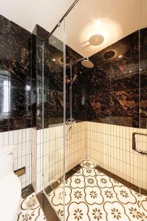 Quiet Condo near Bui Vien Street-Good time with Family-Pool Rooftop - Ho Chi Minh-stad - 4