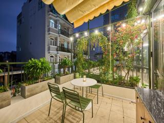 Quiet Condo near Bui Vien Street-Good time with Family-Pool Rooftop - Ho Chi Minh-stad - 1