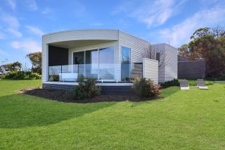 The Nest Luxury Stay Couples Accommodation w Private bath tub on the deck, sky views, disability suitable - Point Lonsdale - 0