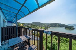 Yeosu Greenhouse Pet Pension - 9