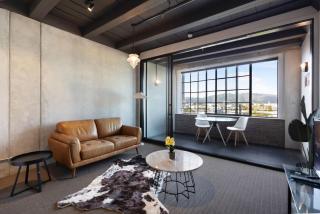 Cozy Studio - Private Balcony Bath and Tub - Lower Hutt - 6