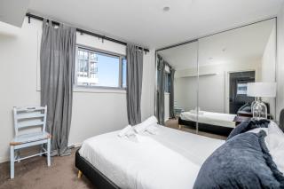 Chic 1-Bedroom Retreat in Greenway - 7