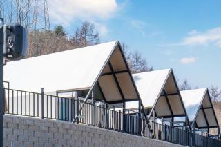 Violin Glamping Caravan - 5