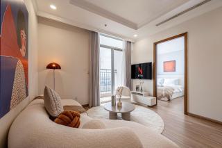 Luxury Residence at Vinhomes Central Park - 3