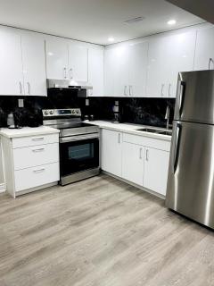 Cozy 2 Bedroom Apartment in Brampton - Brampton - 1