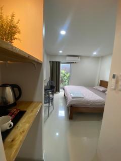 TKH The Bed - Ban Khlong Bang Krathiam - 5