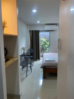TKH The Bed - Ban Khlong Bang Krathiam - 6