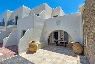 Naxos town 2 beachfront studio with patio - 3