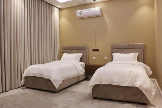 Luxury 2BR with Modern Comforts - Riyadh - 4