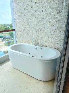 C178 The Regent 2BR Retreat-Walk to Cafés & Beach - 7