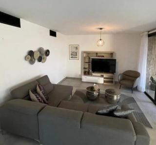 Charming 1-Bedroom Apartment with Spacious Salon in the Heart of Agdal - Rabat - 0