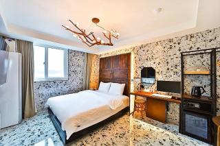 Tongyeong February Hotel Jukrim Branch - 8