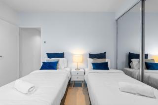The Panorama - 180 degrees of Ocean View 27Floor 3BR in Broadbeach with Parking and Pool - Gold Coast - 4