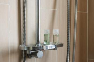 C185 Centrio 2BR Condo Walk to Mall Near Town - 1