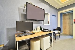 Changwon Sangnam-dong Hotel de MAISON - 1