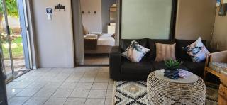 Kuruman Garden Cottages unit 2 - Kuruman - 4