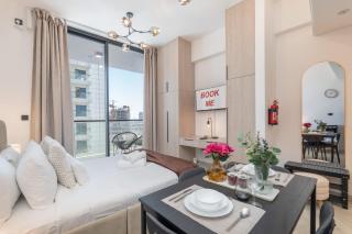 StayShort - Outstanding Studio in Empire Residence JVC - 0