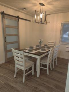 sofi intuit cozy home free parking queen beds - Inglewood - 6