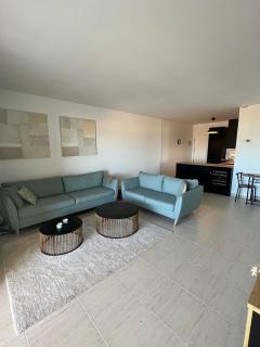 Newly Renovated City & Beach Apartment - Fuengirola - 1