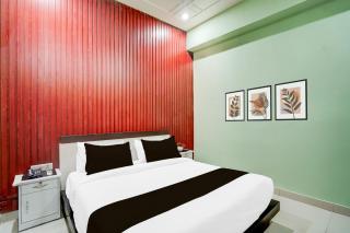 Hotel O A 1 Residency - Noida - 1