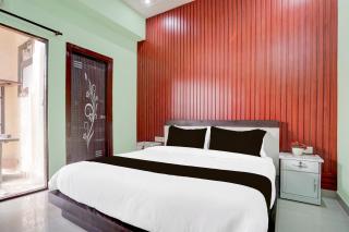 Hotel O A 1 Residency - Noida - 9