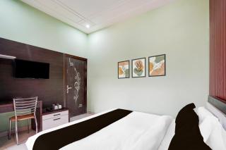 Hotel O A 1 Residency - Noida - 4
