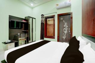 Hotel O A 1 Residency - Noida - 7