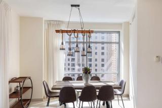 Beautiful Marina Views 1 Bed - 3