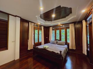 Wooden house with shared pool, 100m from the beach - 7