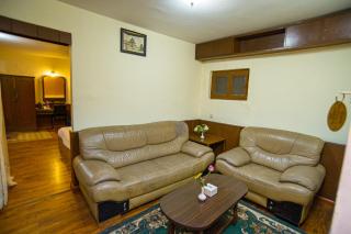 Hotel Holiday Regency - Kathmandu - 4