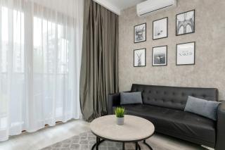 Hallera Chic Apartment for 4 Guests with Balcony & Parking Gdańsk by Noclegi Renters - Danzig - 0