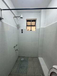 Pamoja stays - Modern studio near transit with balcony and workspace - - 2
