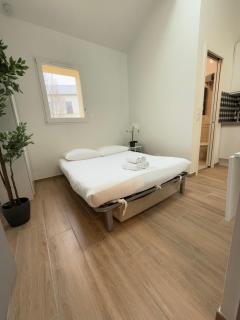 Studio by Eiffel Tower and Roland Garros - Paris - 1