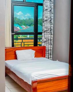 Free Gate Accommodation - - 4