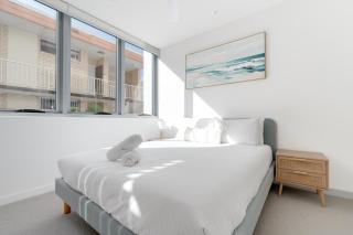 Modern Kirra Beach Escape - Walk to Everything - Gold Coast - 1